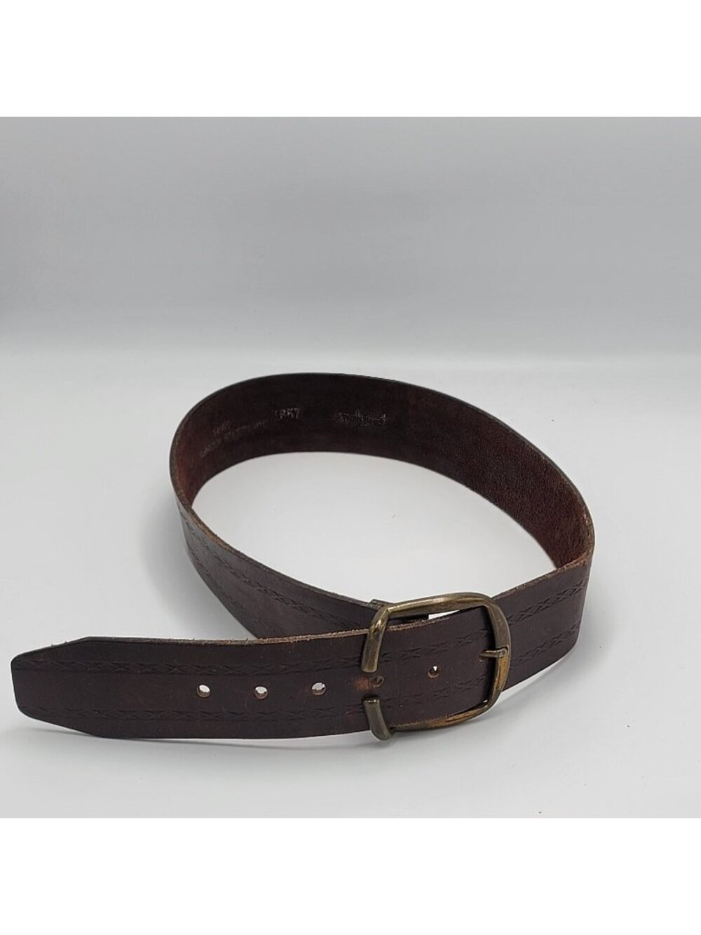 Vtg Brown Leather Belt With Brass Buckle & Embossed  Pattern Design